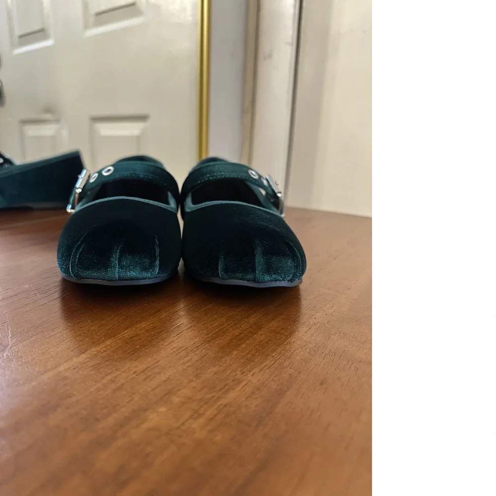 Urban Outfitters Dark Green Velvet Flats - Picture 5 of 8